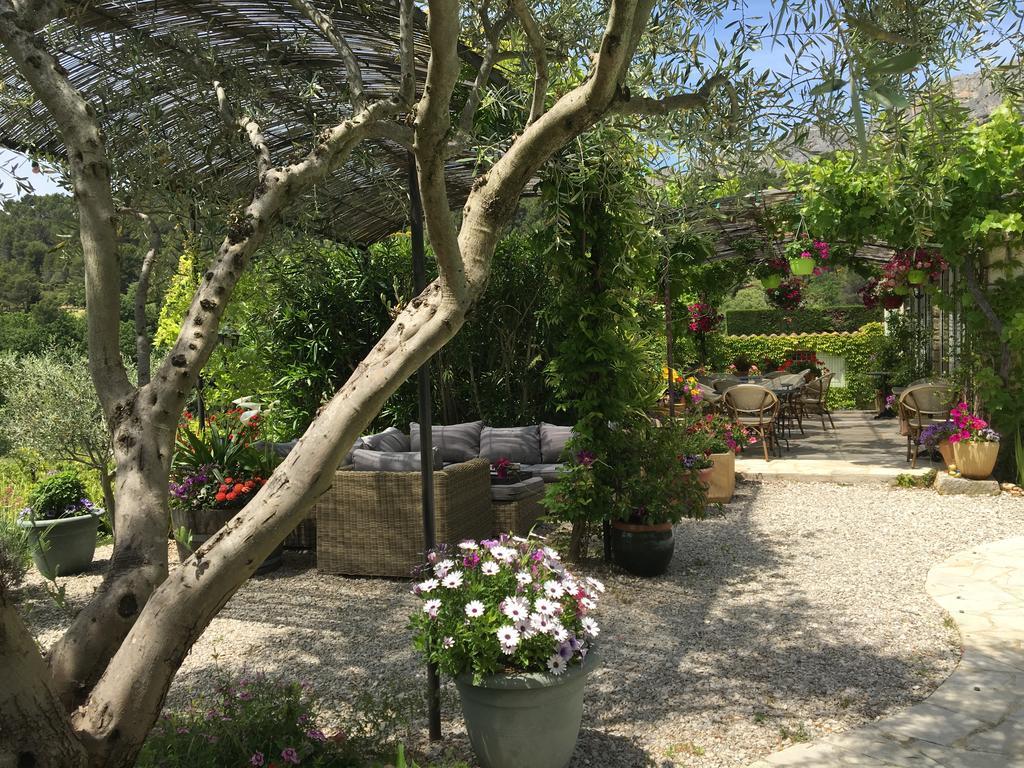 Le Grand Jardin Bed & Breakfast Lafare Eksteriør bilde