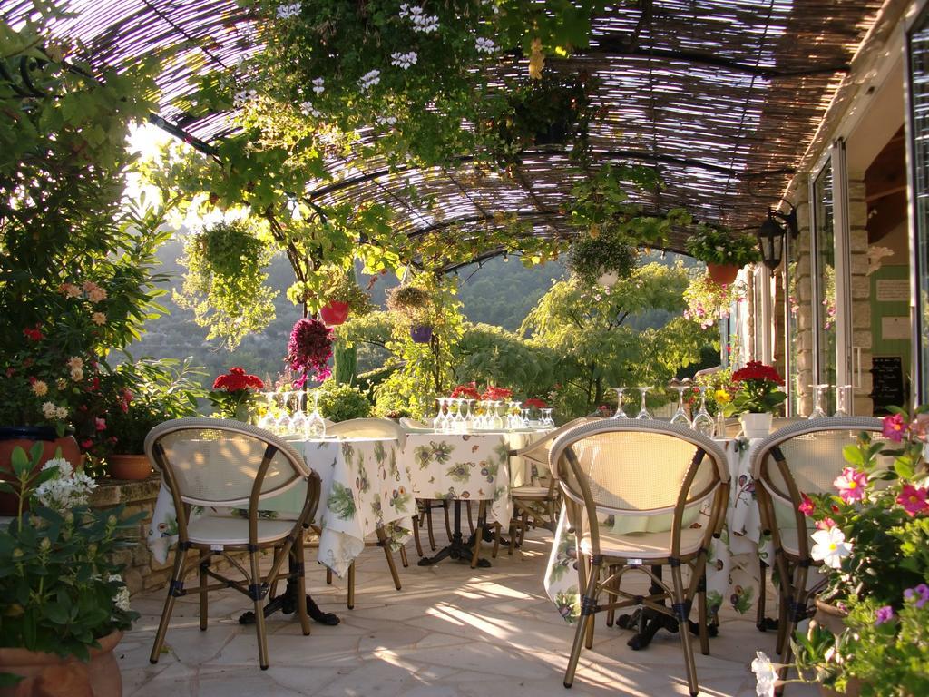 Le Grand Jardin Bed & Breakfast Lafare Eksteriør bilde