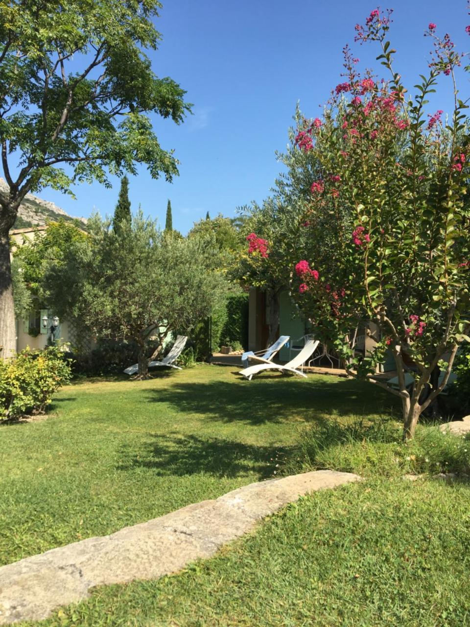 Le Grand Jardin Bed & Breakfast Lafare Eksteriør bilde