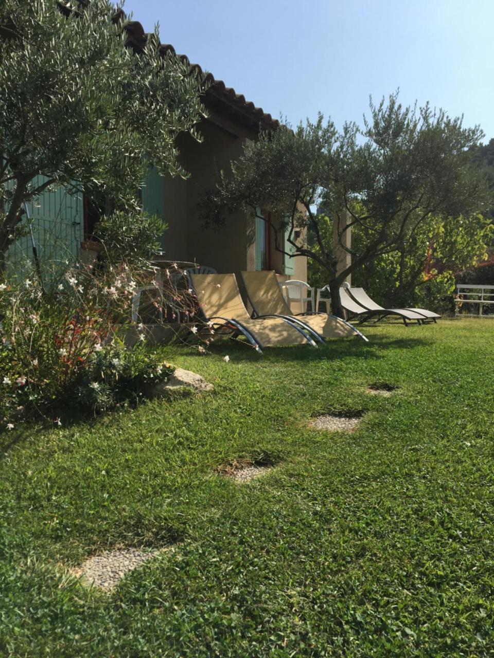 Le Grand Jardin Bed & Breakfast Lafare Eksteriør bilde